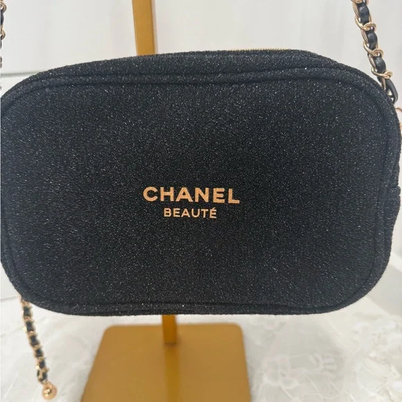 Chanel Cosmetic Pouch Bag with Chain from Chanel Beauty GWP - Picture 7 of 11